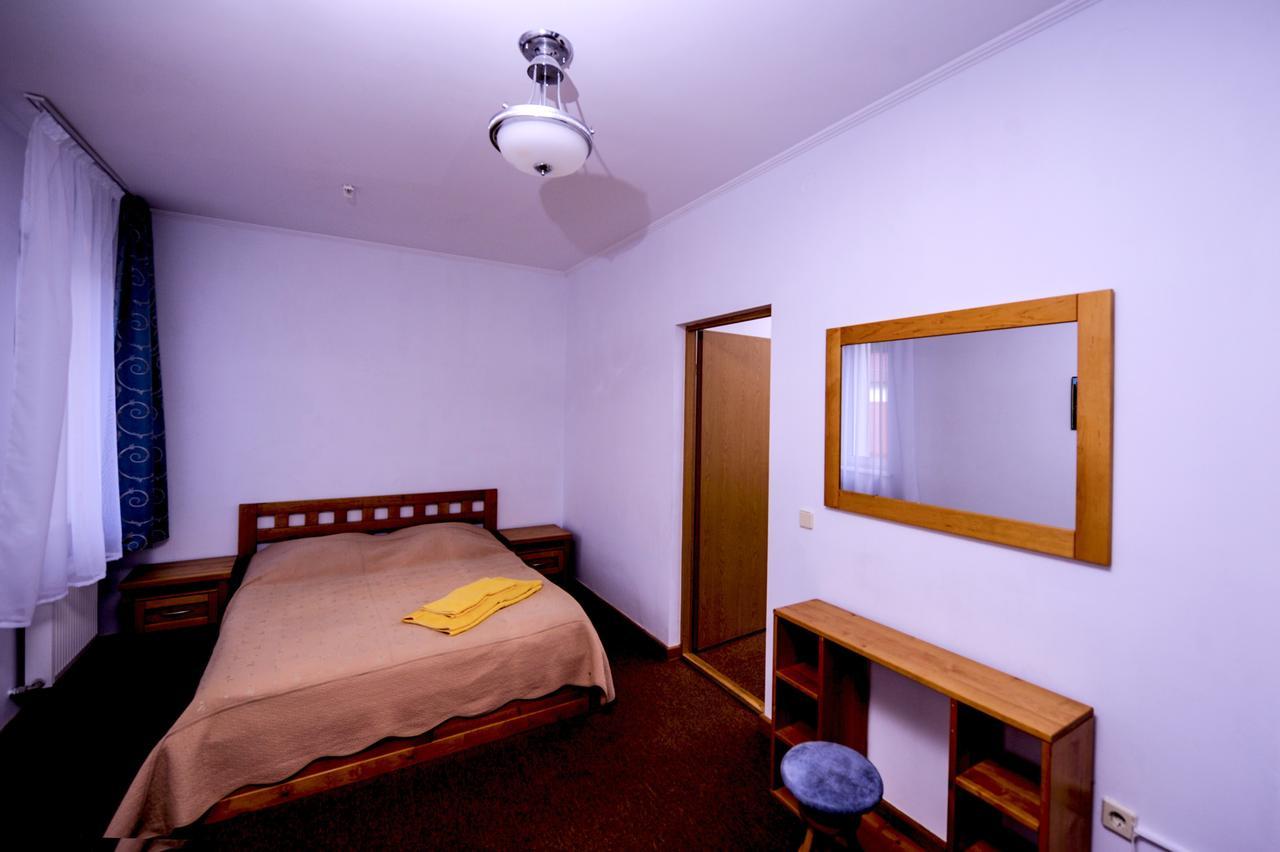 Hotel Radiola Yaremche Dış mekan fotoğraf