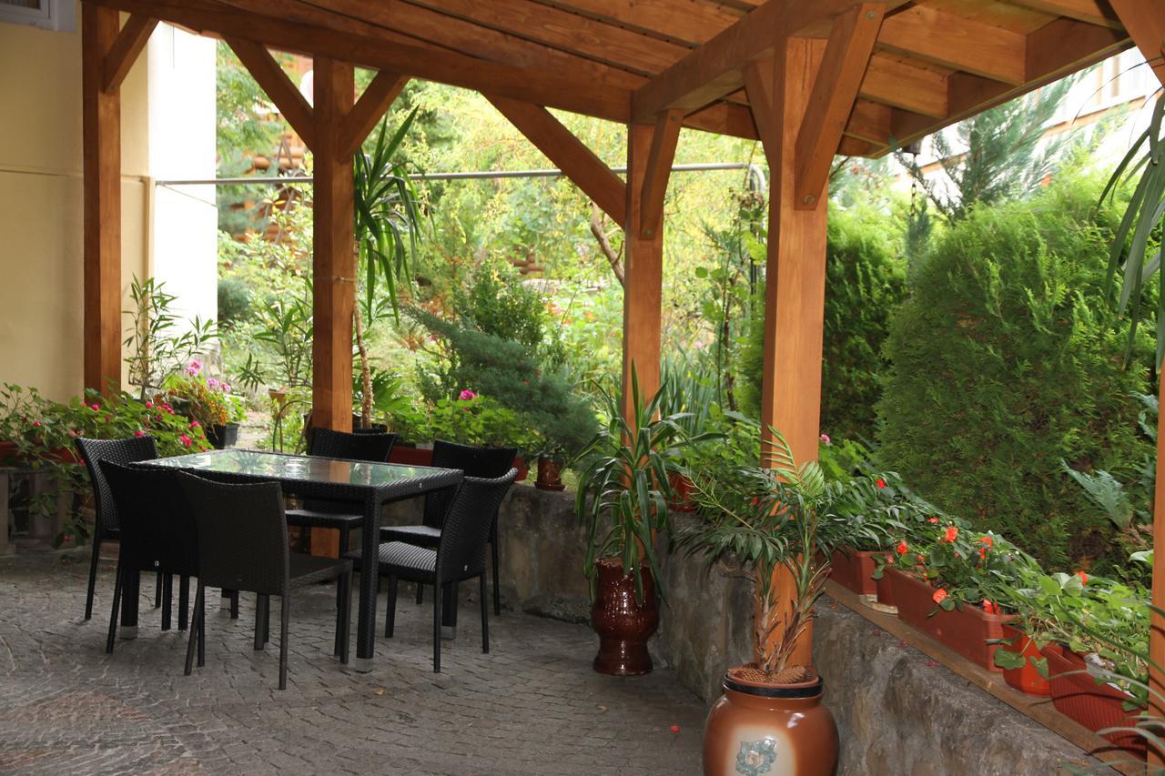 Hotel Radiola Yaremche Dış mekan fotoğraf