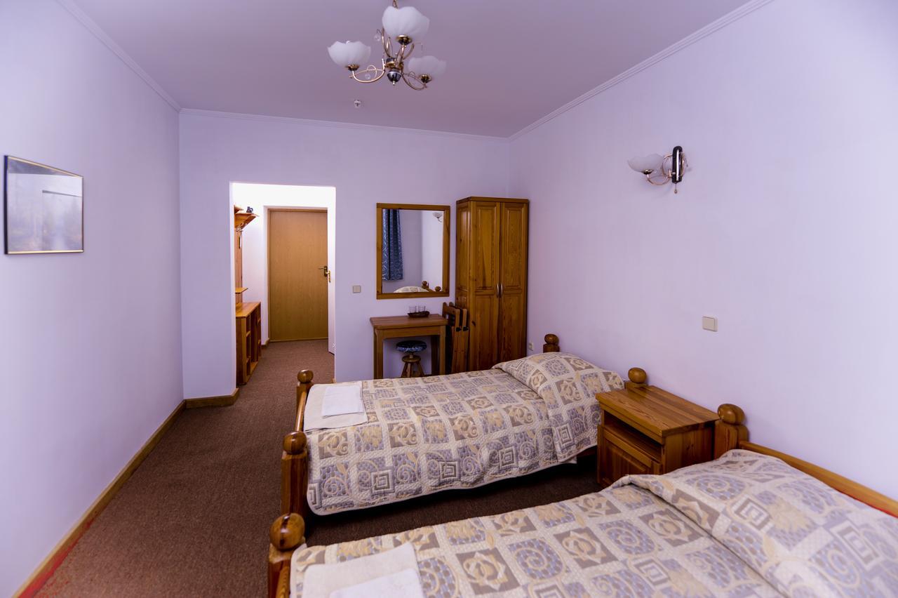 Hotel Radiola Yaremche Dış mekan fotoğraf