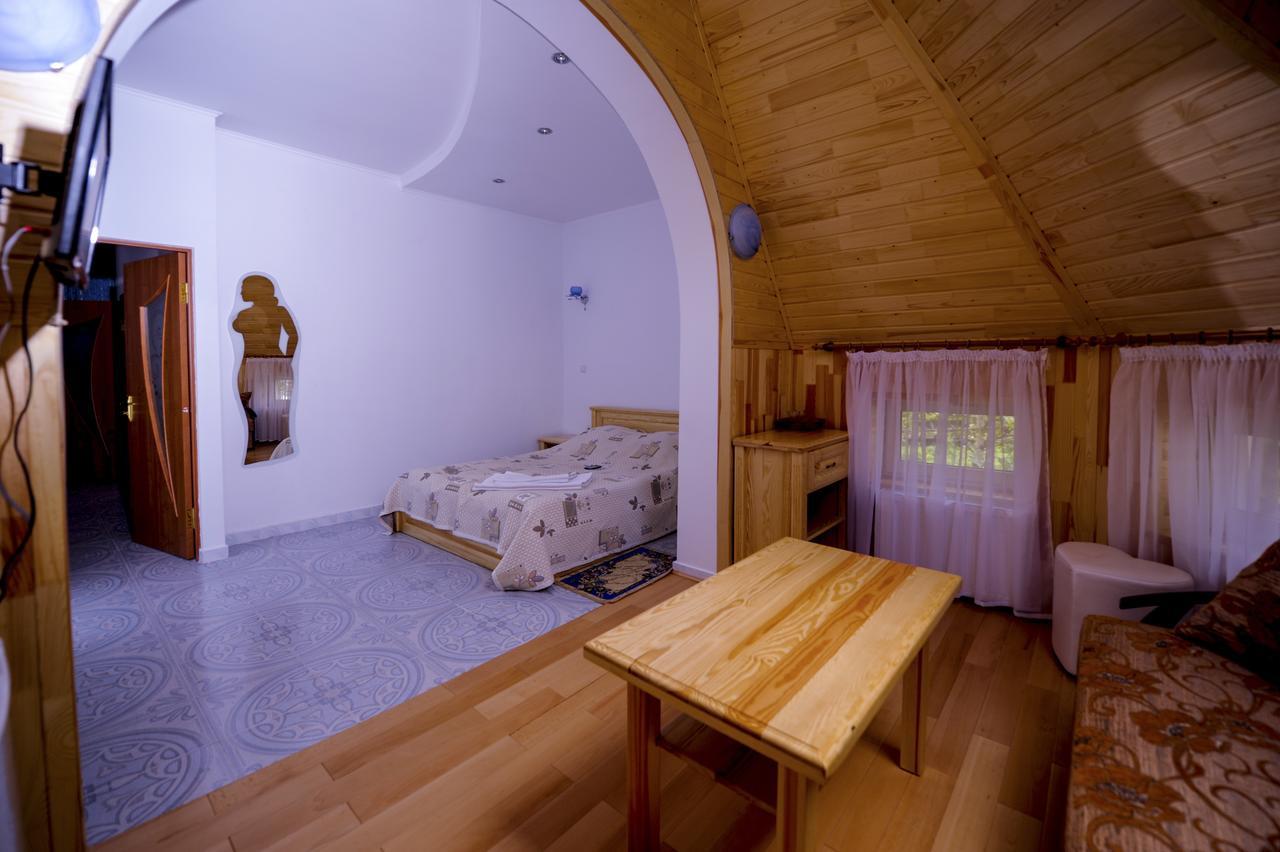 Hotel Radiola Yaremche Dış mekan fotoğraf